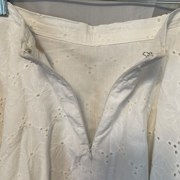 Cute mini skirt. - Picture 4 of 6